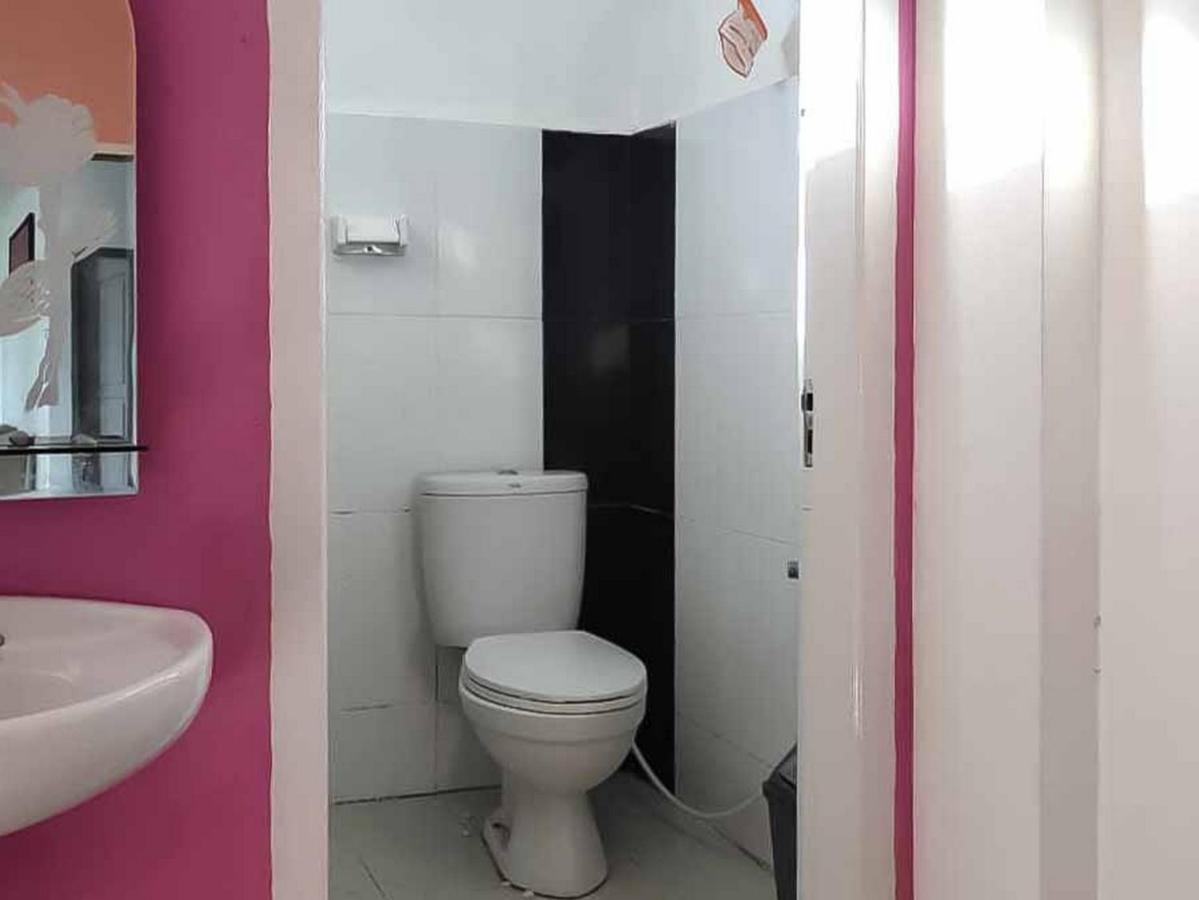 Hotel Ananda Syariah Redpartner Bukittinggi Ngoại thất bức ảnh